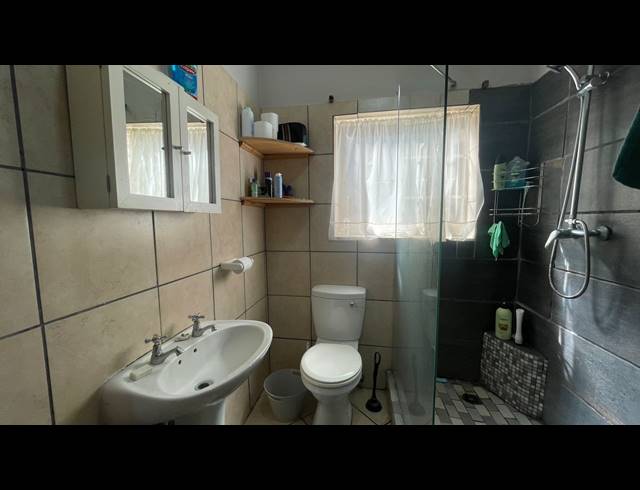 2 BEDROOM APARTMENT TO LET IN NELSPRUIT EXT 4